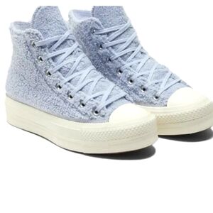 Women. Blue sherpa Platform converse